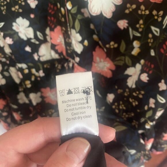 Allegra K Women's Floral Print Vintage Button Front Long Sleeve Tie Waist Shirt - Picture 7 of 8